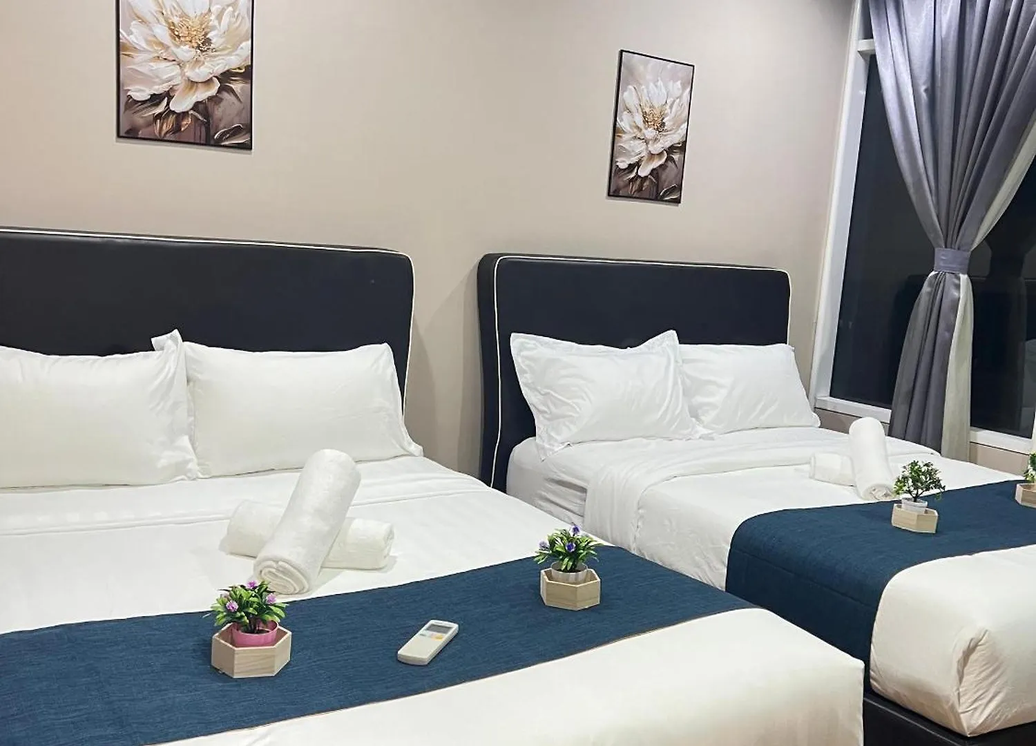 Vortex Suites Klcc, 10 Pax - 3 Bedrooms Apartment Kuala Lumpur 4*,