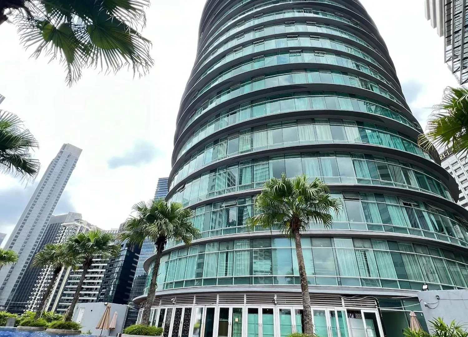 Vortex Suites Klcc, 10 Pax - 3 Bedrooms Apartment Kuala Lumpur Hotel